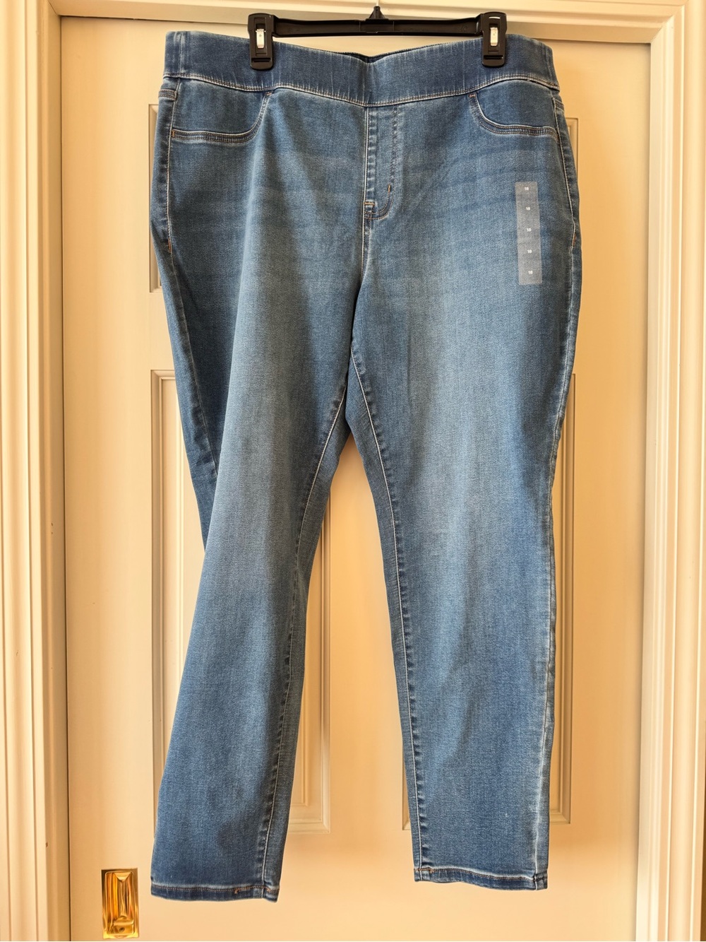 Lane Bryant Light Blue Skinny Leg Pull-On Jeans